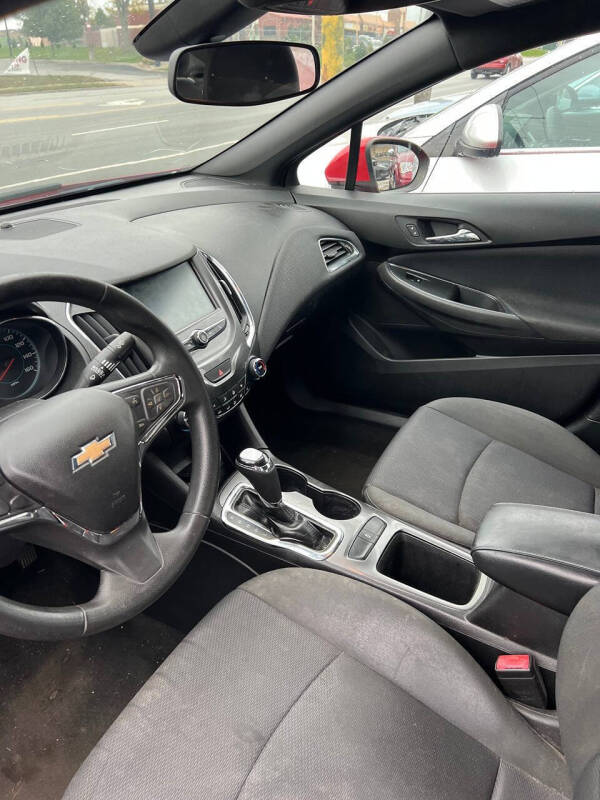 2017 Chevrolet Cruze LT Auto