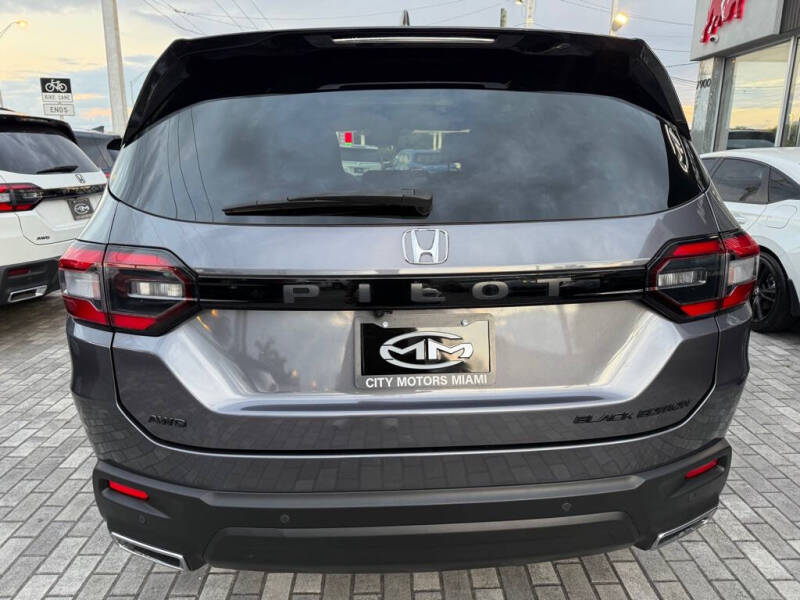 2025 Honda Pilot Black Edition