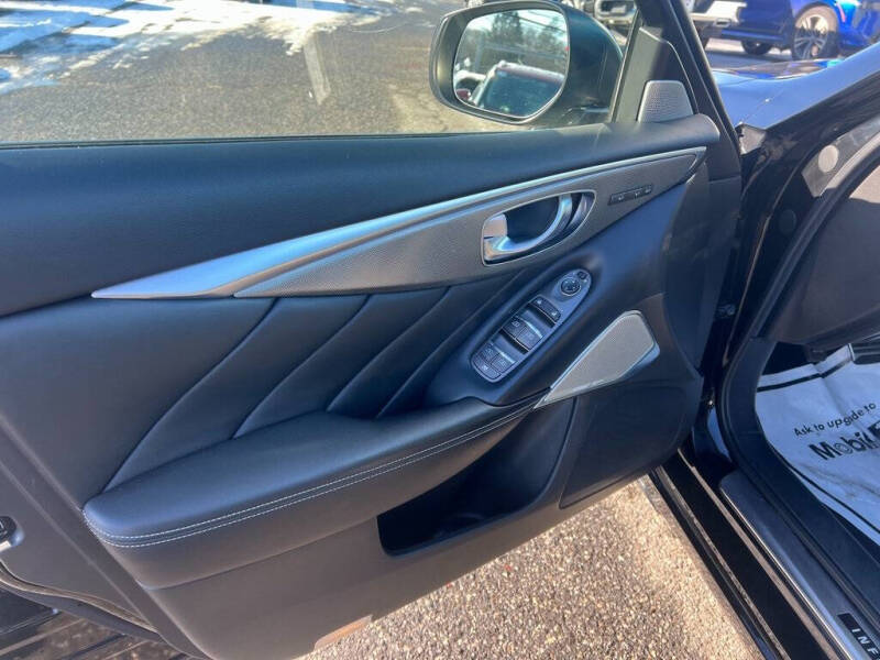 2017 Infiniti Q50 Red Sport 400