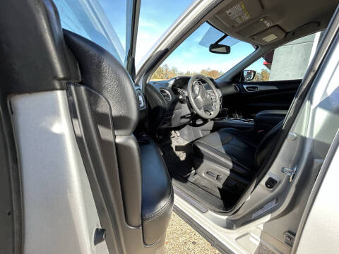 2017 Nissan Pathfinder S