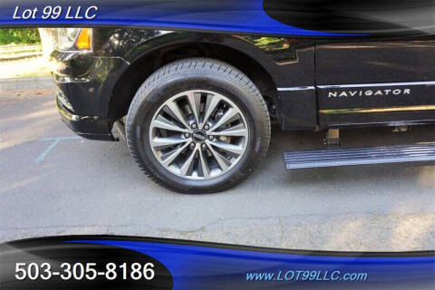 2017 Lincoln Navigator Select