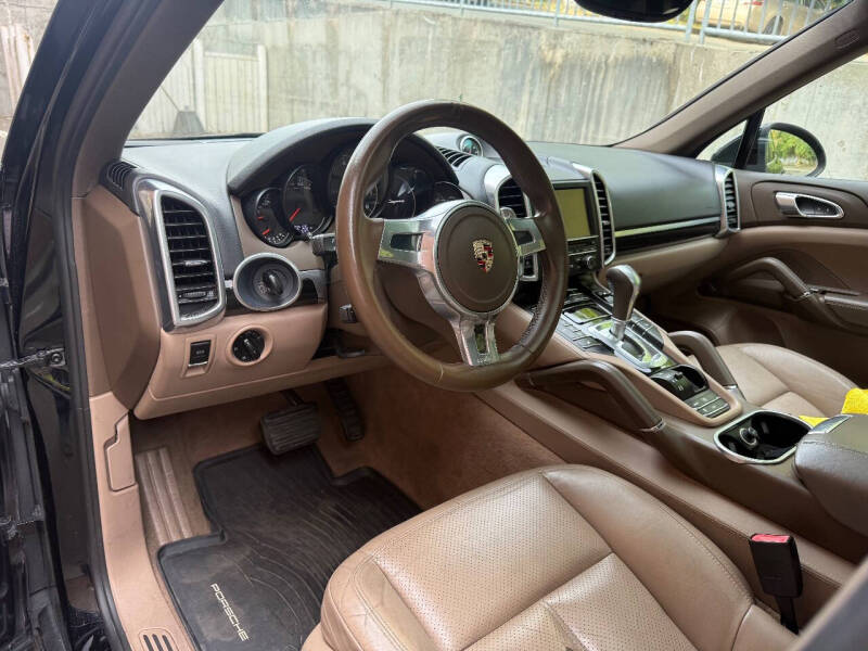 2012 Porsche Cayenne Tiptronic