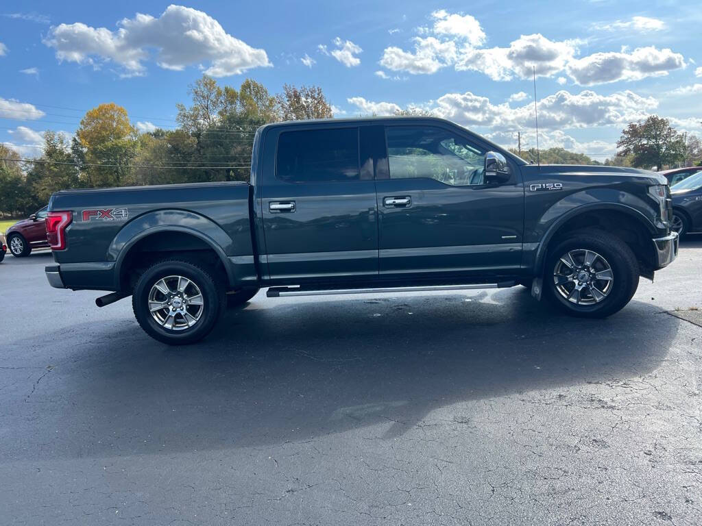 2015 Ford F-150 Lariat photo 10