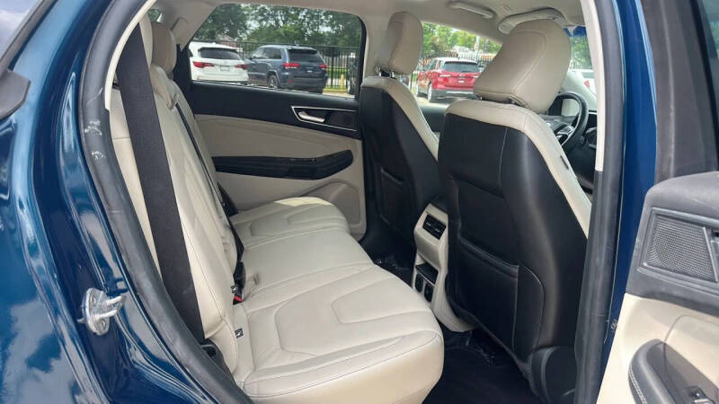 2020 Ford Edge Titanium
