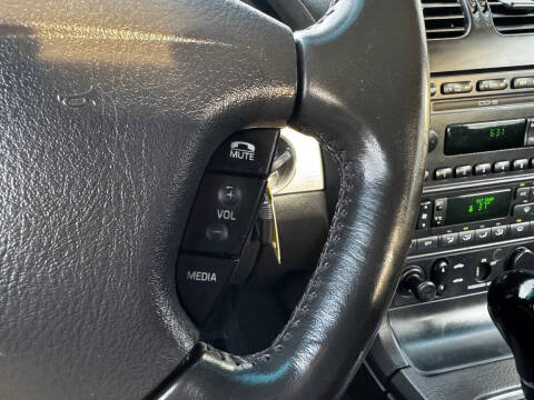 2002 Ford Thunderbird Deluxe