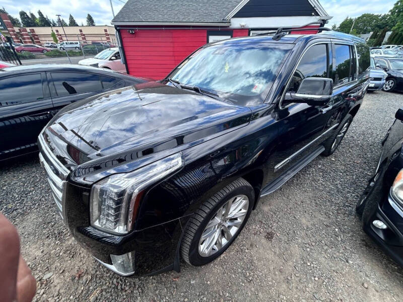 2017 Cadillac Escalade Luxury