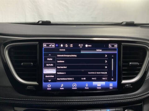 2023 Chrysler Pacifica Touring