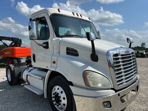 2012 Freightliner Cascadia 113 Semi Truck