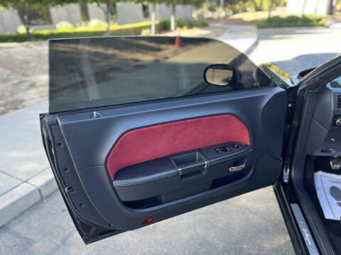 2013 Dodge Challenger SRT8 392