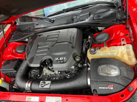 2014 Dodge Challenger SXT Plus