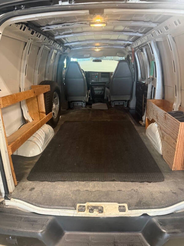2005 Chevrolet Express 2500