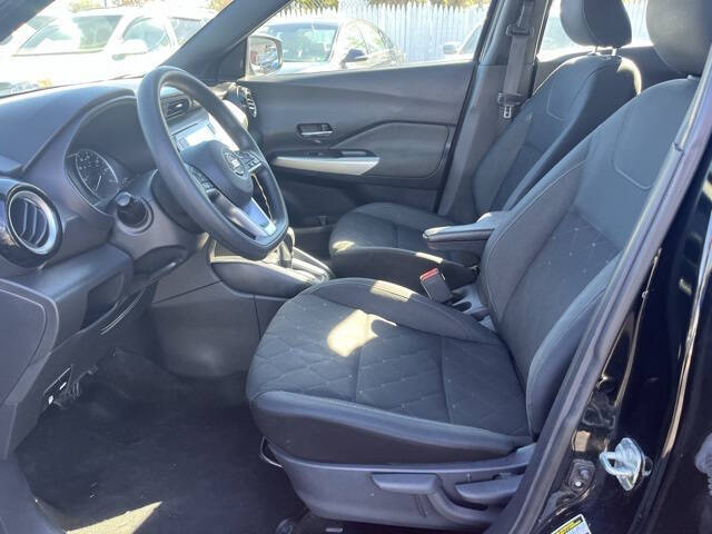 2020 Nissan Kicks SV