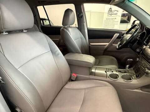 2010 Toyota Highlander SE