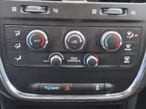 2015 Dodge Grand Caravan SE