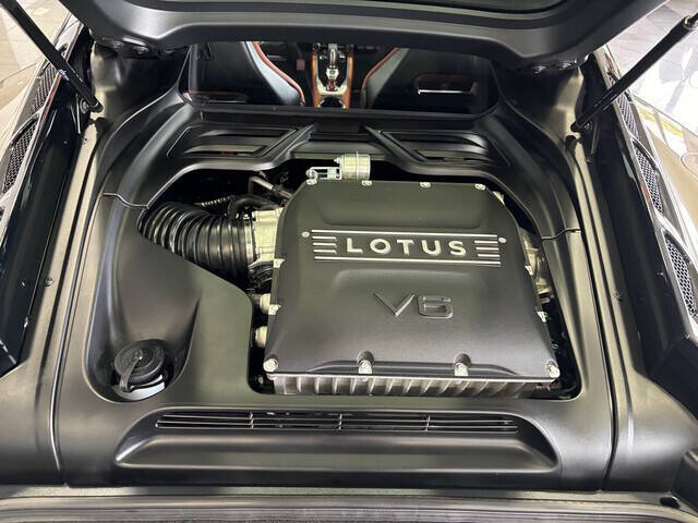 2024 Lotus Emira 5