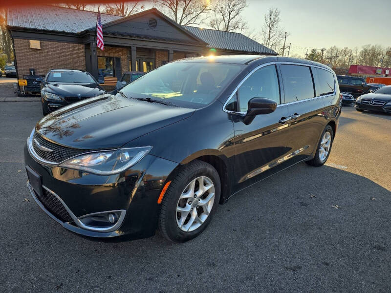 2018 Chrysler Pacifica Touring Plus