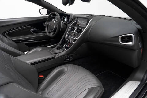 2020 Aston Martin DB11 Volante