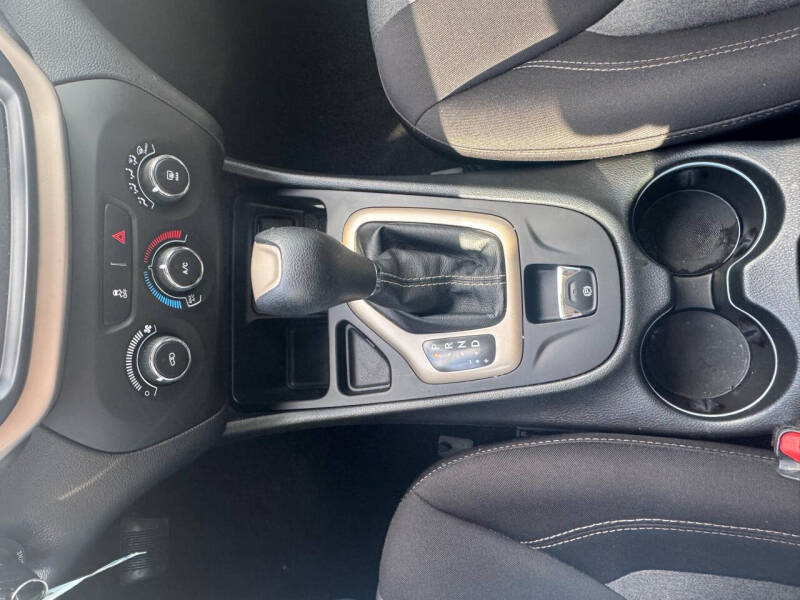 2015 Jeep Cherokee Sport