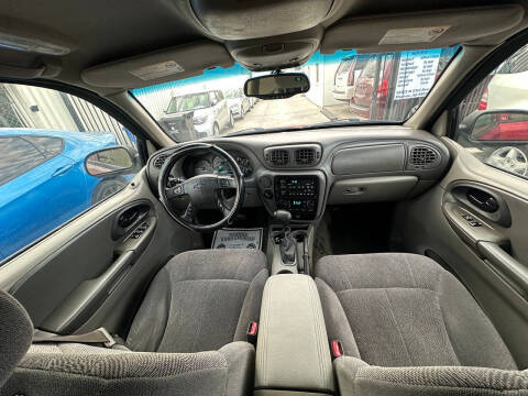 2003 Chevrolet TrailBlazer EXT LS