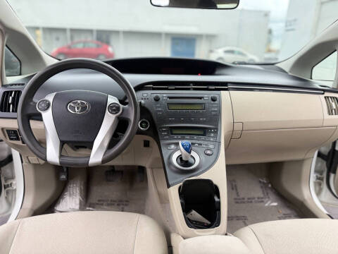 2010 Toyota Prius II