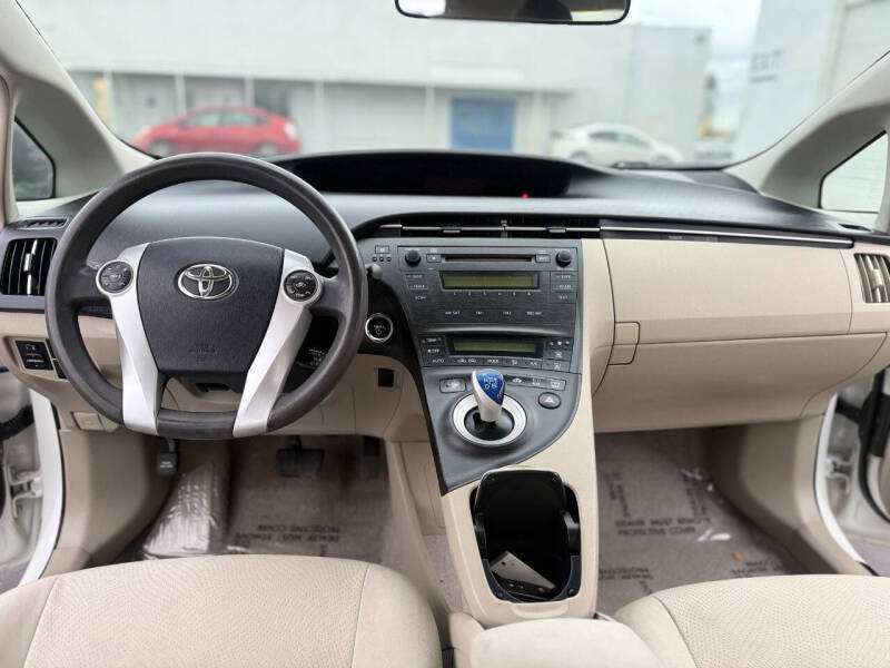 2010 Toyota Prius II