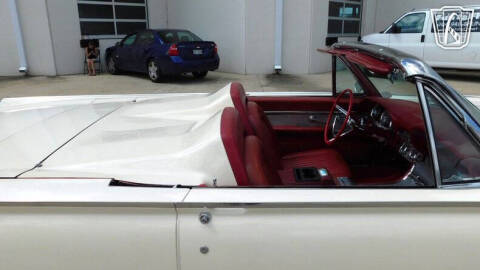1962 Ford Thunderbird