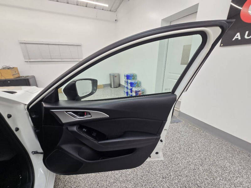 2017 Mazda MAZDA3 Sport