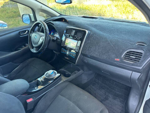 2016 Nissan LEAF SV