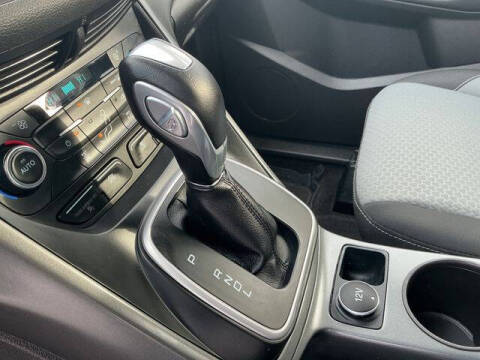 2017 Ford C-MAX Hybrid SE