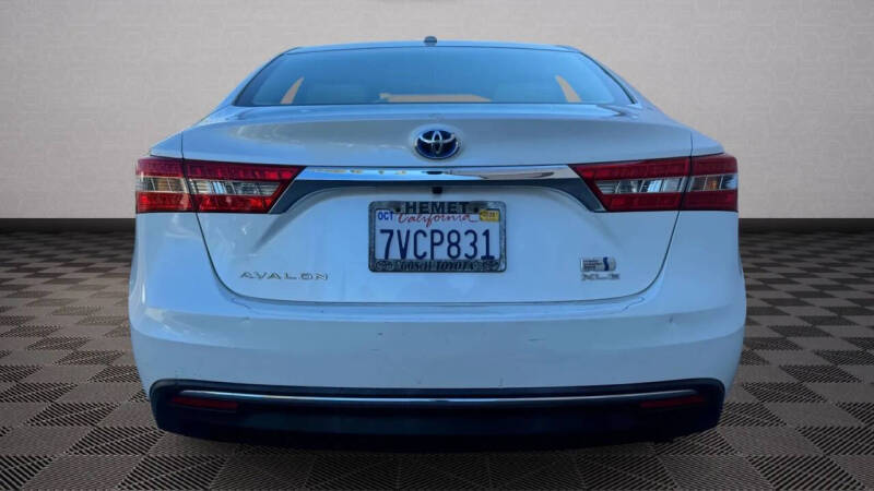 2016 Toyota Avalon Hybrid XLE Premium
