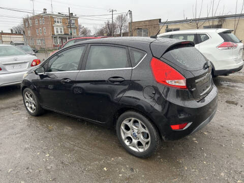 2011 Ford Fiesta SES