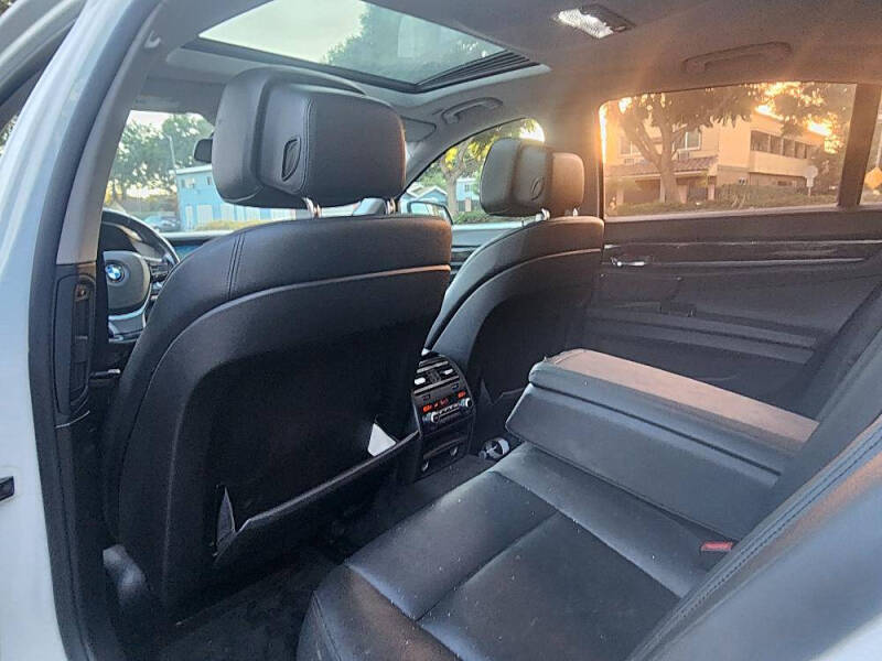 2012 BMW 7 Series 740i