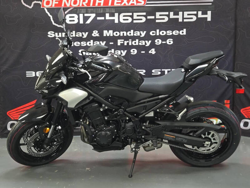 2025 Kawasaki Z900 ABS