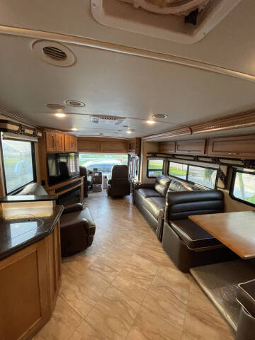 2017 Winnebago Forza 36G