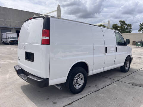 2020 Chevrolet Express 2500