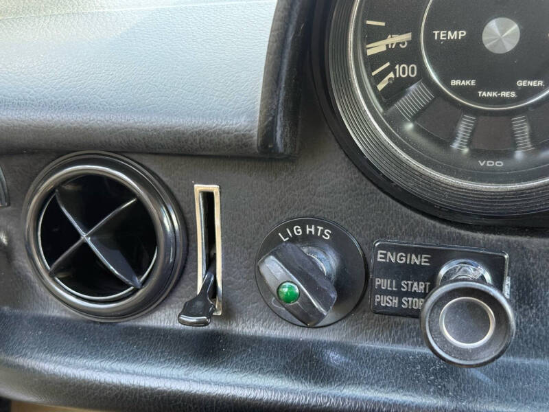 1973 Mercedes-Benz 220