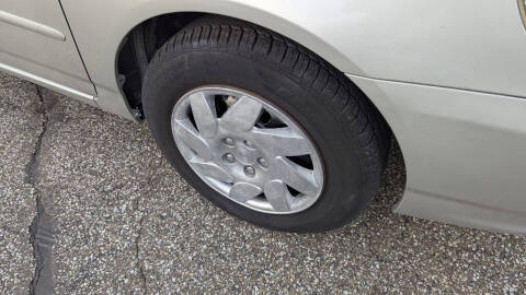 2004 Toyota Corolla LE