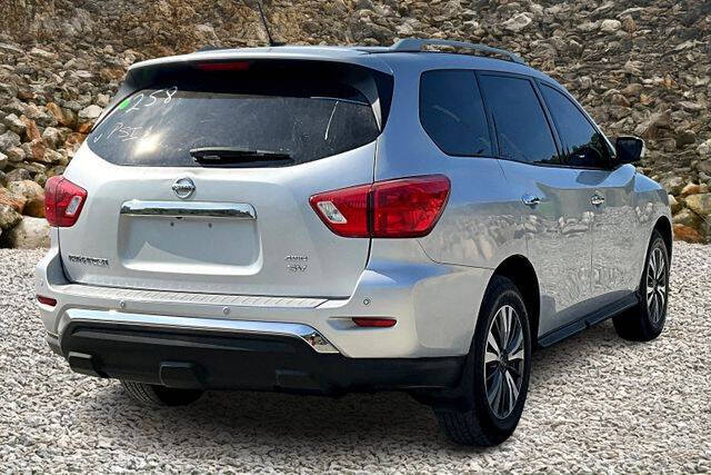 2017 Nissan Pathfinder SV