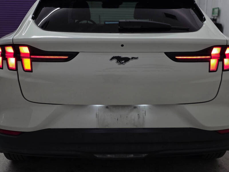 2022 Ford Mustang Mach-E Select