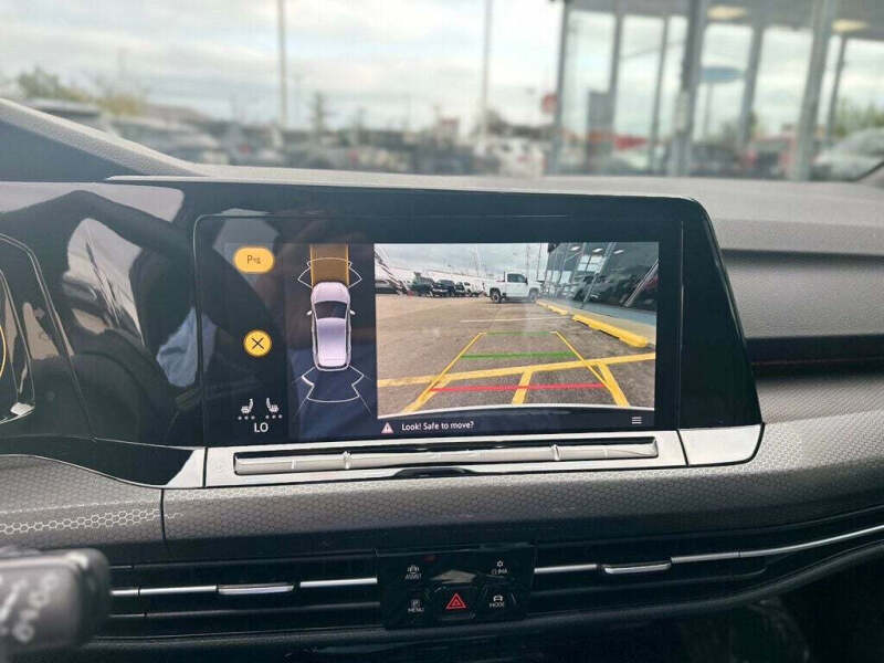 2024 Volkswagen Golf GTI 380 SE