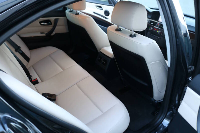 2011 BMW 3 Series 335i