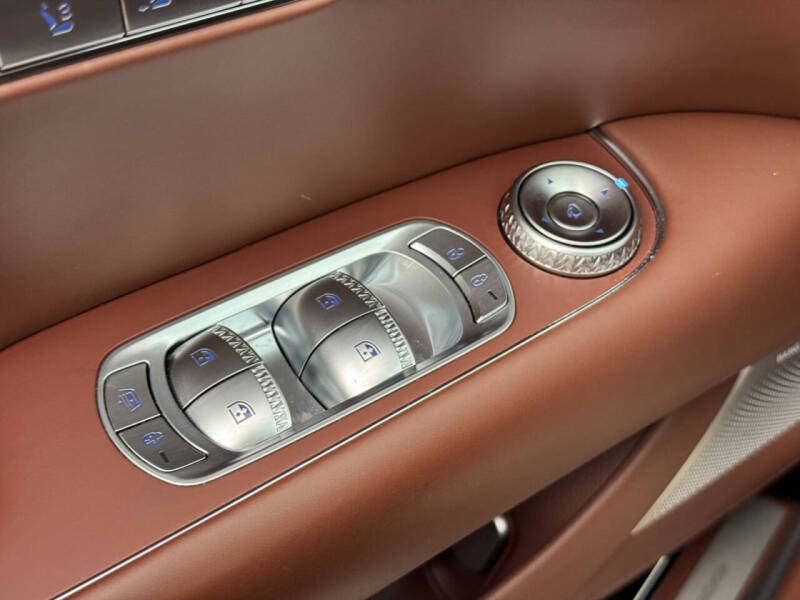 2024 Genesis G90 3.5T e-Supercharger