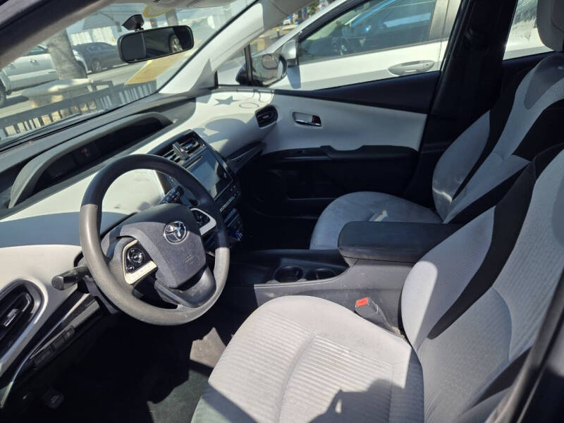 2016 Toyota Prius Two