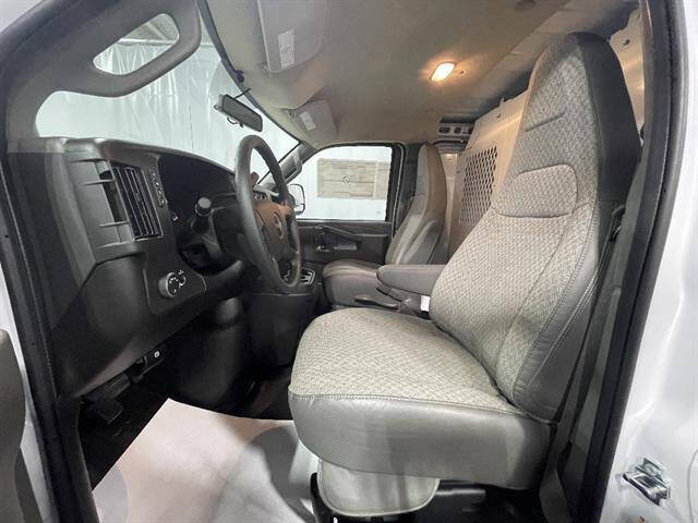 2026 GMC Savana 2500