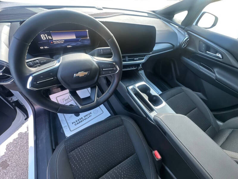 2025 Chevrolet Equinox EV LT