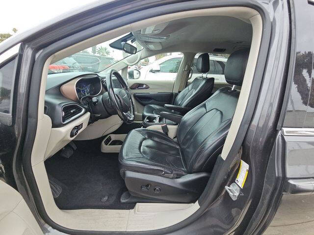 2018 Chrysler Pacifica Touring L