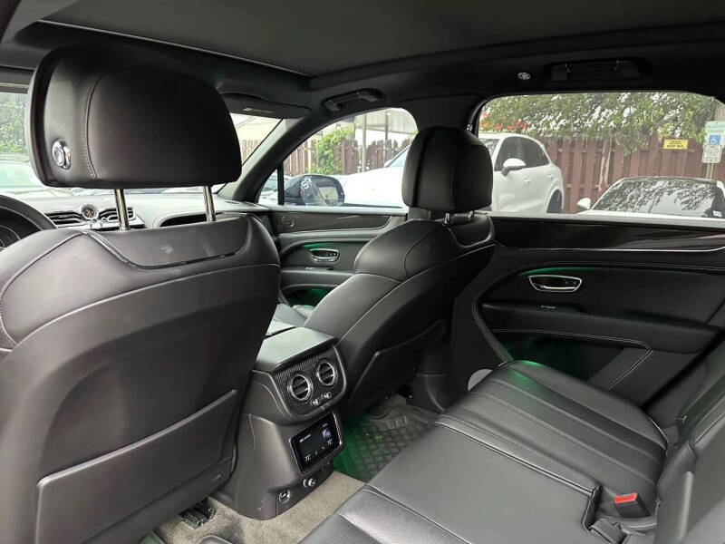 2022 Bentley Bentayga