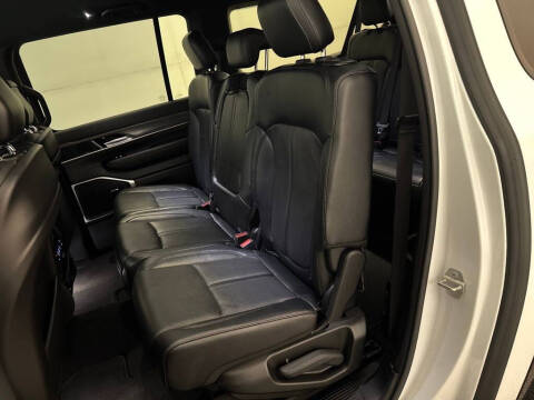 2023 Jeep Wagoneer L Series II