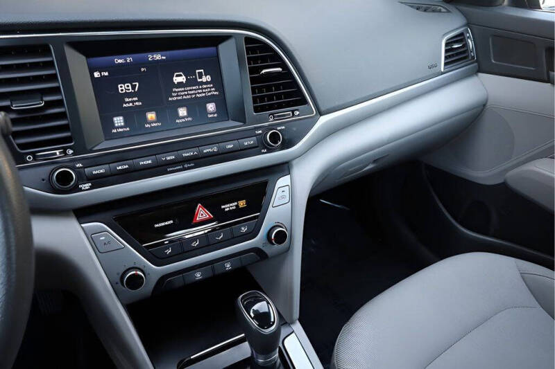 2018 Hyundai Elantra