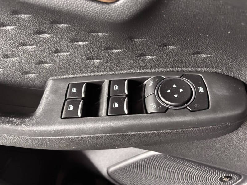 2020 Ford Escape Hybrid Titanium